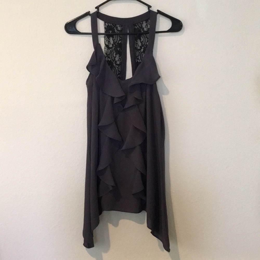 Ruffled Sleeveless Top